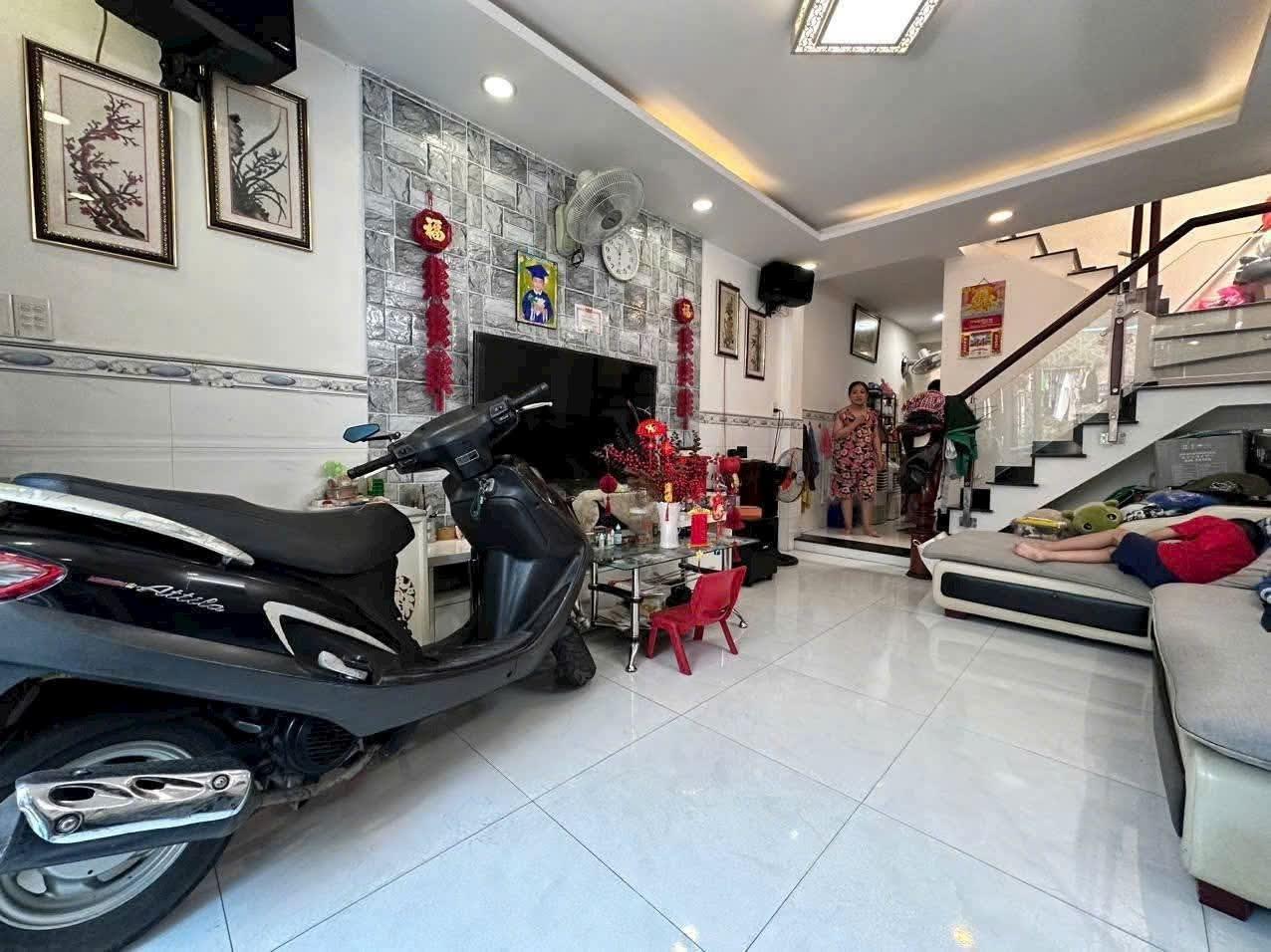 Bán nhà Gò Vấp, Hẻm Xe Hơi Trần Bá Giao, P5, 50M², 2 tầng, chỉ 5.25 tỷ TL - Ảnh 2